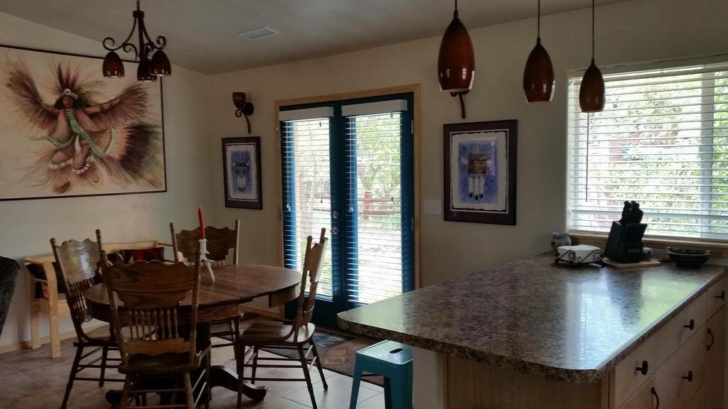 Grizzly Roadhouse Bed And Breakfast Cortez Buitenkant foto