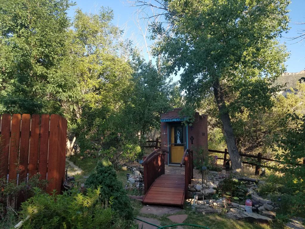 Grizzly Roadhouse Bed And Breakfast Cortez Buitenkant foto