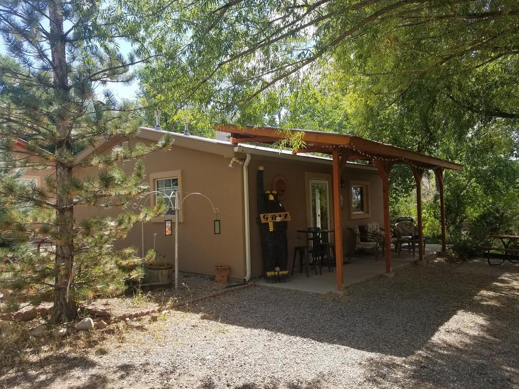 Grizzly Roadhouse Bed And Breakfast Cortez Buitenkant foto